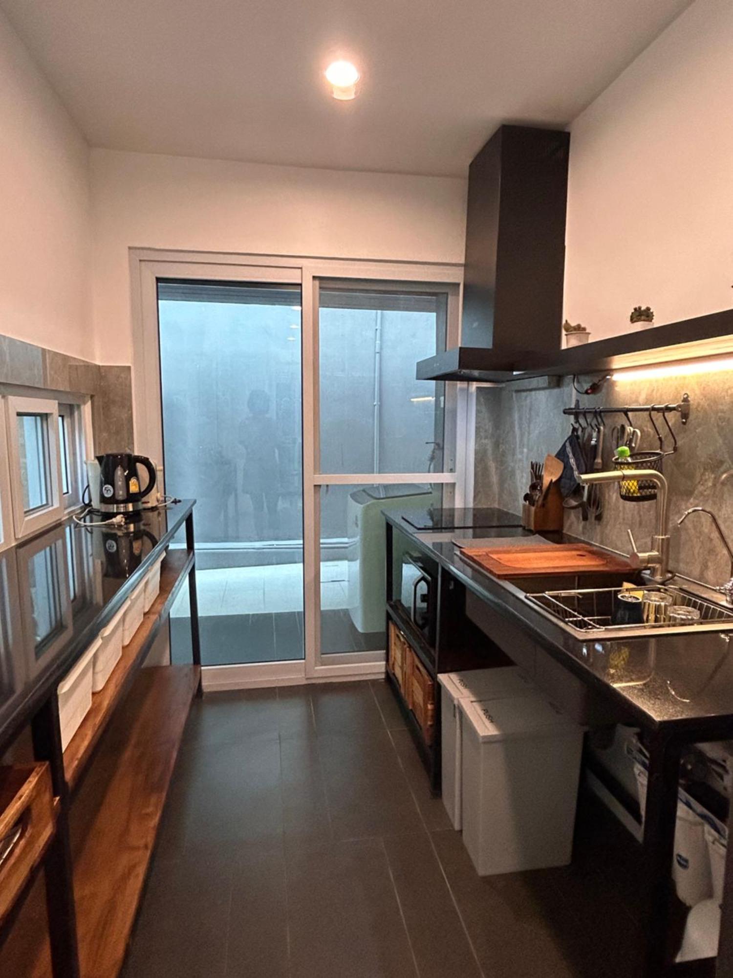 방콕 Baan Boon B&B 외부 사진